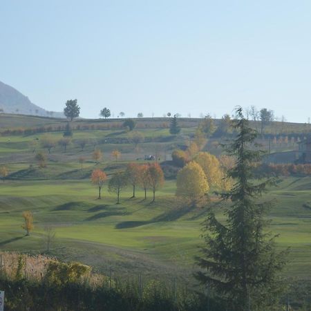 فندق Golf Valcurone Momperone المظهر الخارجي الصورة